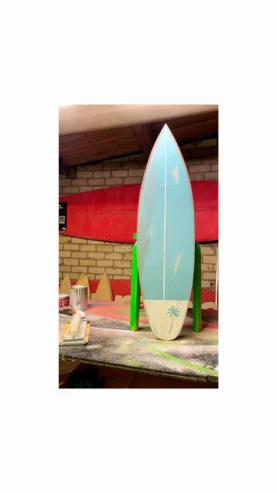 Deze surfplank is ontworpen voor zowel beginners